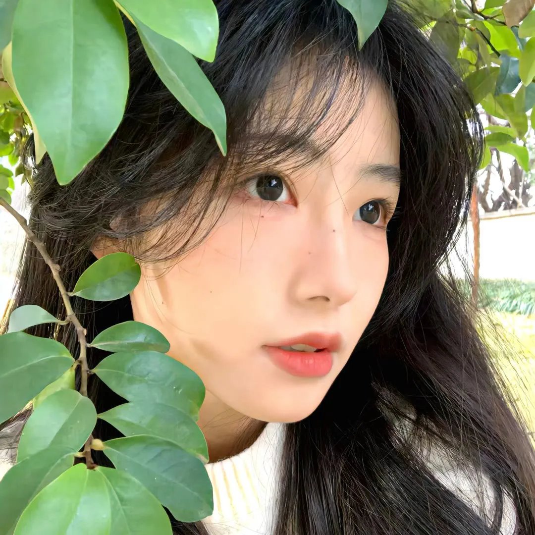 在此一群